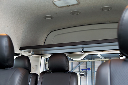 リア荷物棚